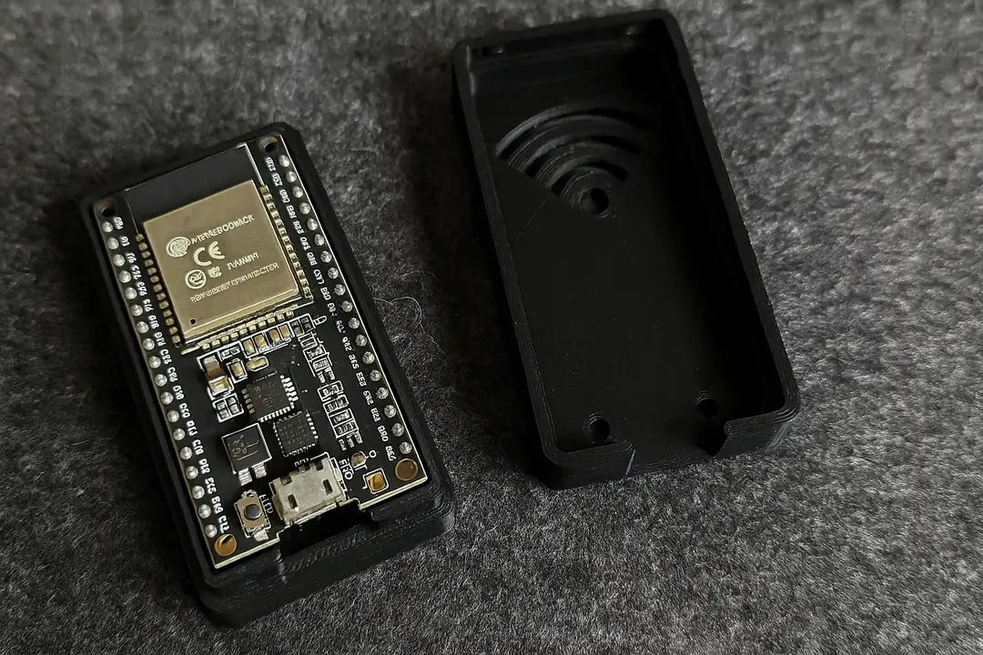 ESP32 Kutu