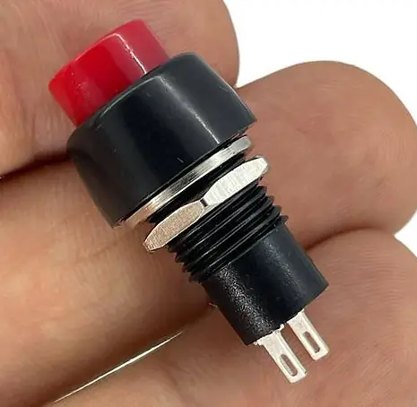 IC-190 Kırmızı Buton Yuvarlak Plastik Kalıcılı 10mm